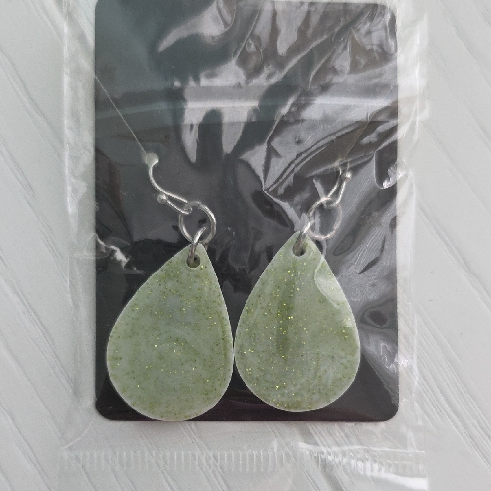Elegant Green Teardrop Earrings